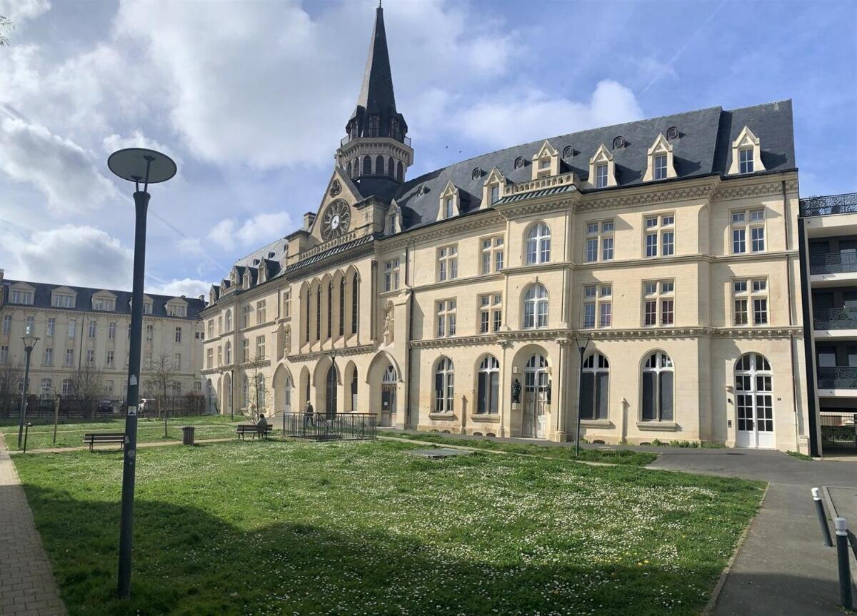 La Cigale Apartment Caen Bagian luar foto